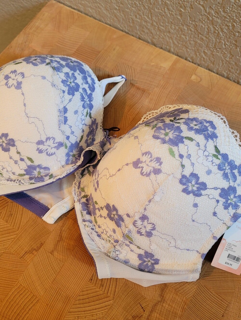 NWT Cacique Boost Plunge Bra 44B White Blue Floral Lace Lane Bryant